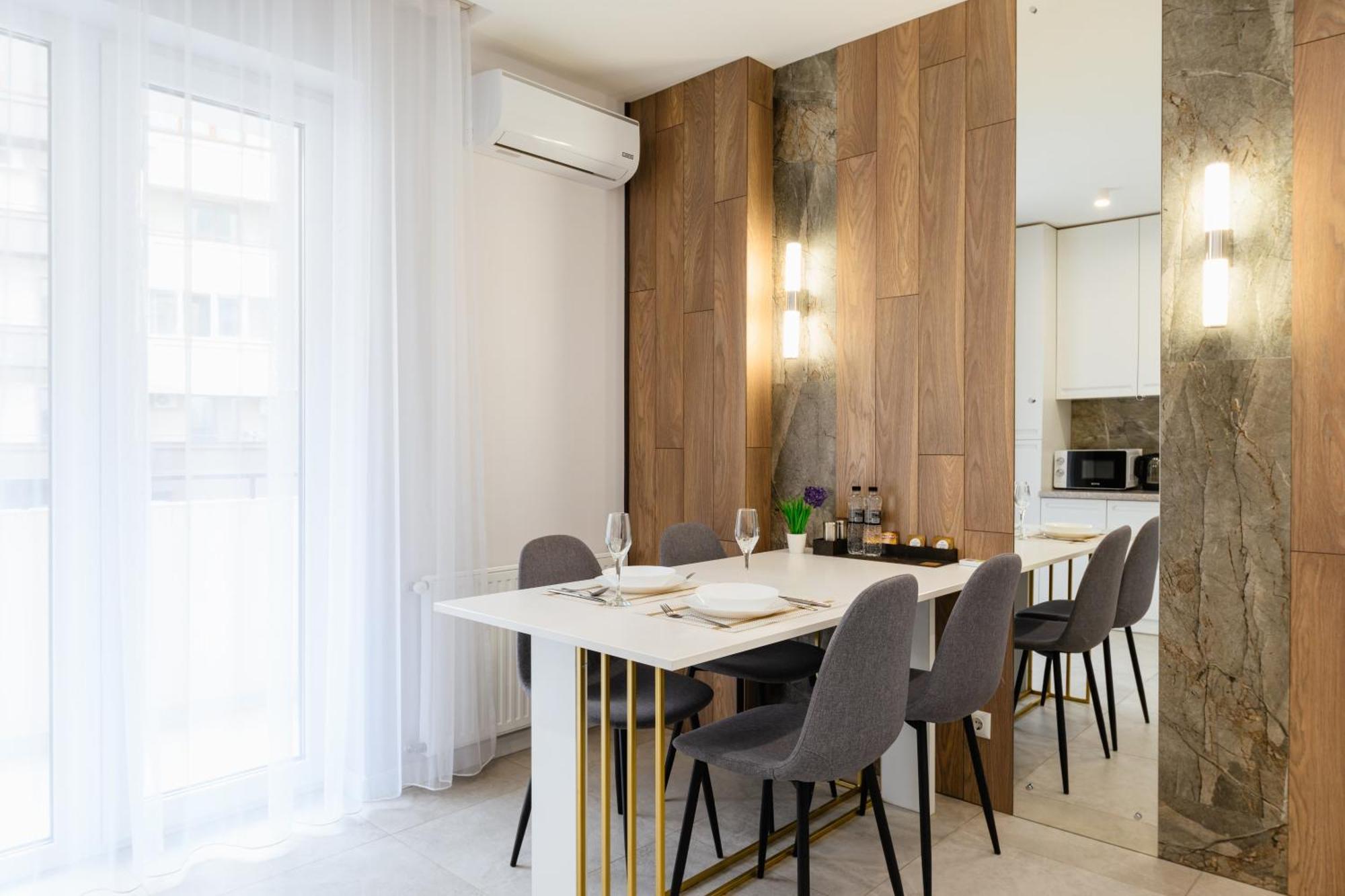 Luxury Apartments “Bozdosh” Uzhhorod Luaran gambar