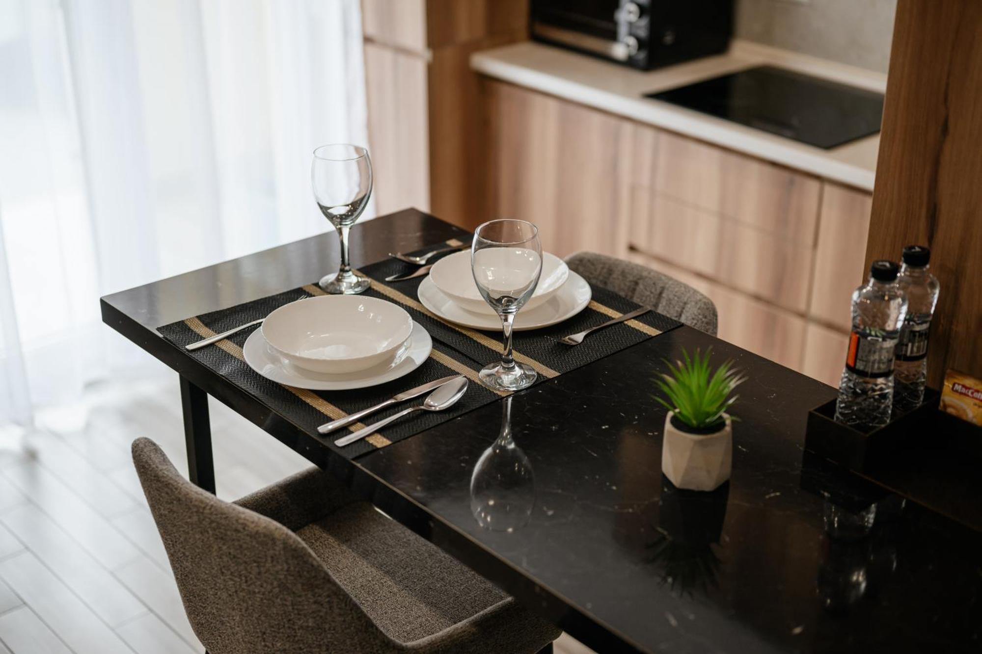 Luxury Apartments “Bozdosh” Uzhhorod Luaran gambar
