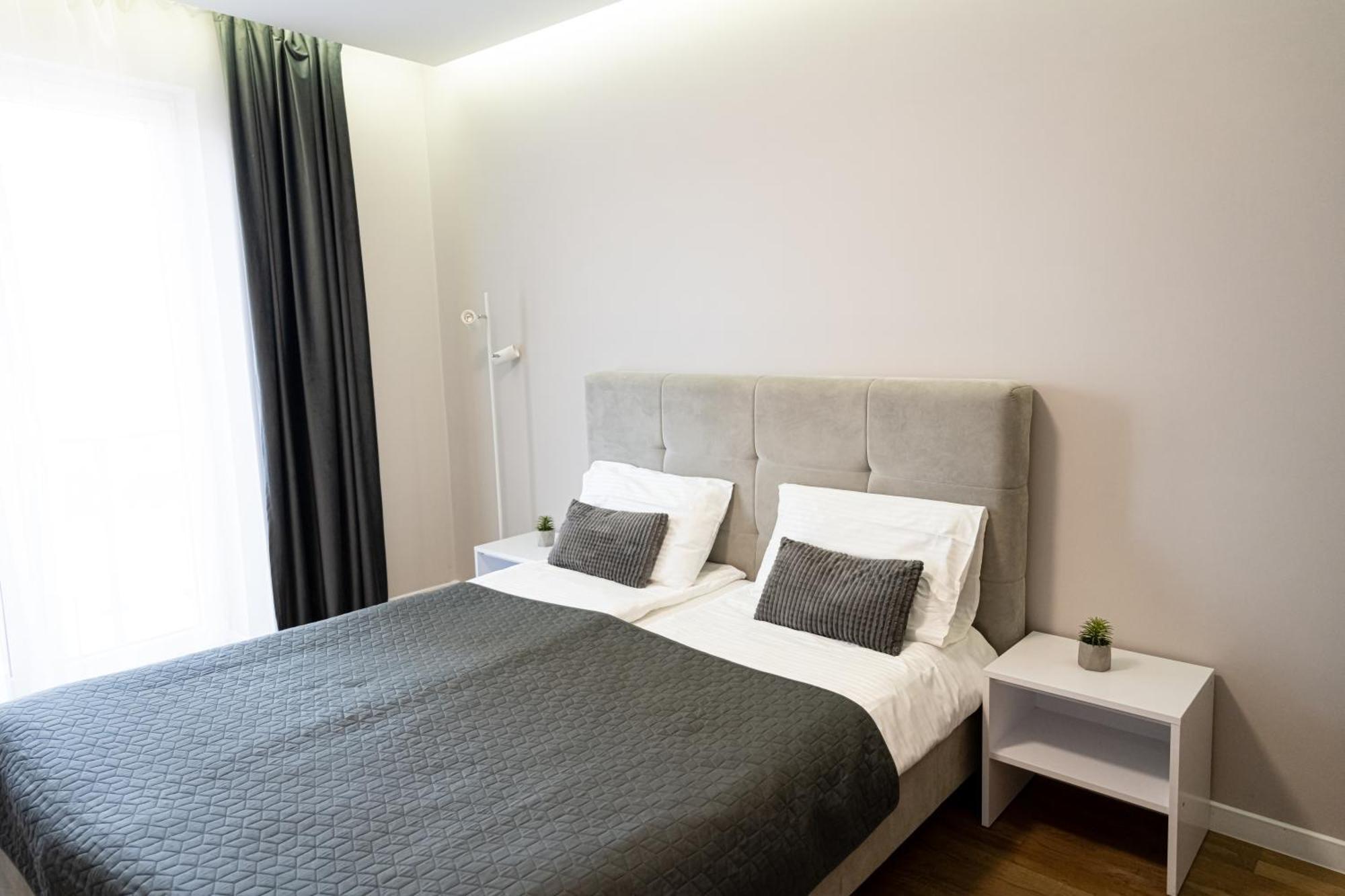 Luxury Apartments “Bozdosh” Uzhhorod Luaran gambar